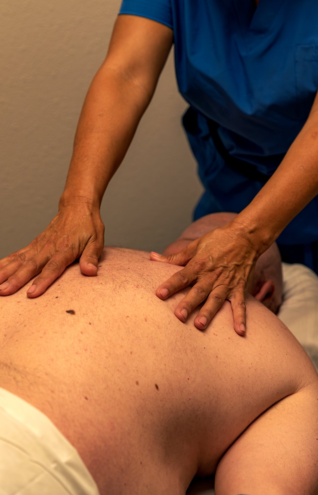 Therapeutic massage at Simi Valley Spine & Wellness